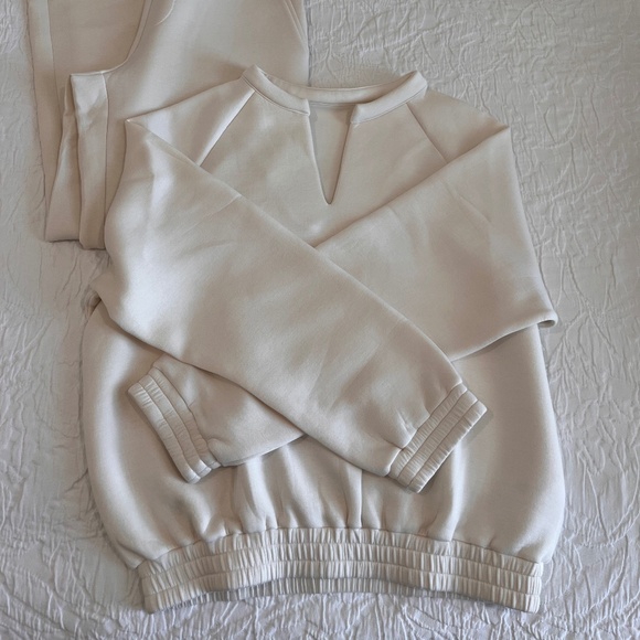 Lezé the Label Matching Set, Medium Bone - Picture 2 of 12